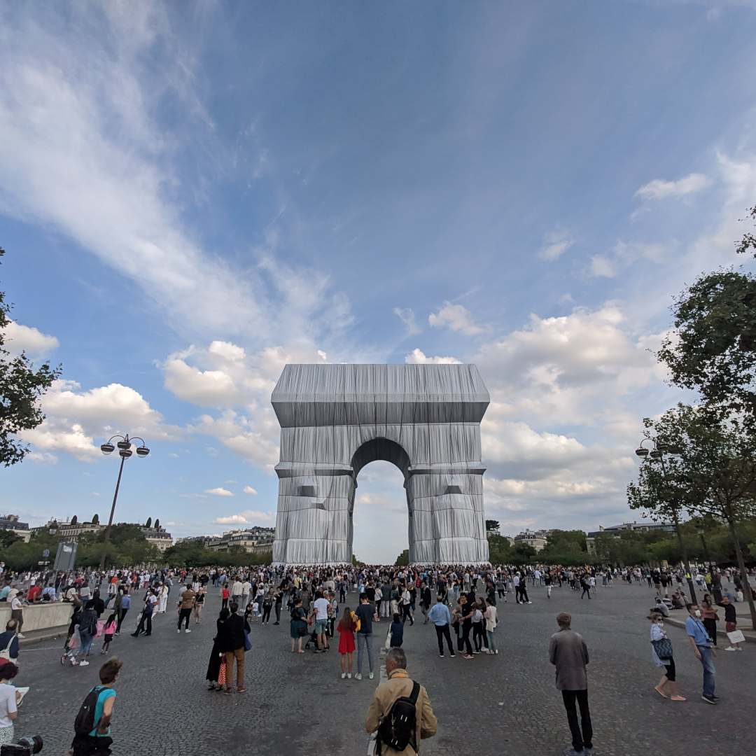 Place Charles de Gaulle, Paris